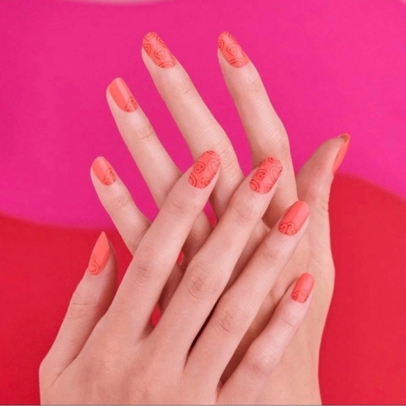 *Retired* Color Street: Heartthrob | Valentine’s Day Coral Pink Heart Love - Picture 8 of 13